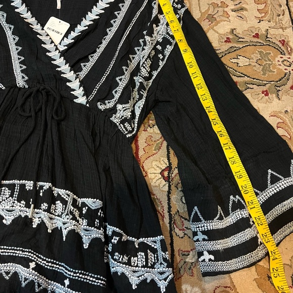 Saffron embroidered tunic in black.Free people.NWT - Picture 7 of 11